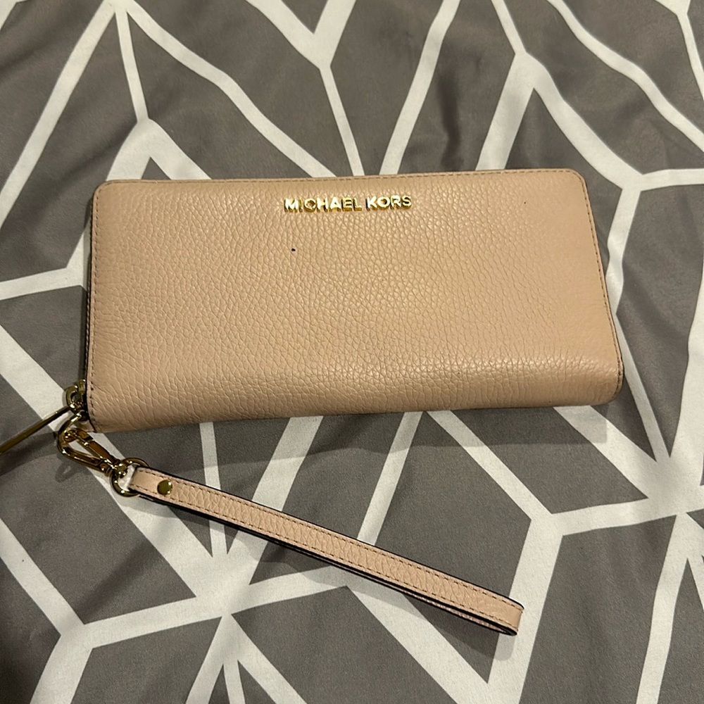 Michael Kors Large Wristlet Wallet